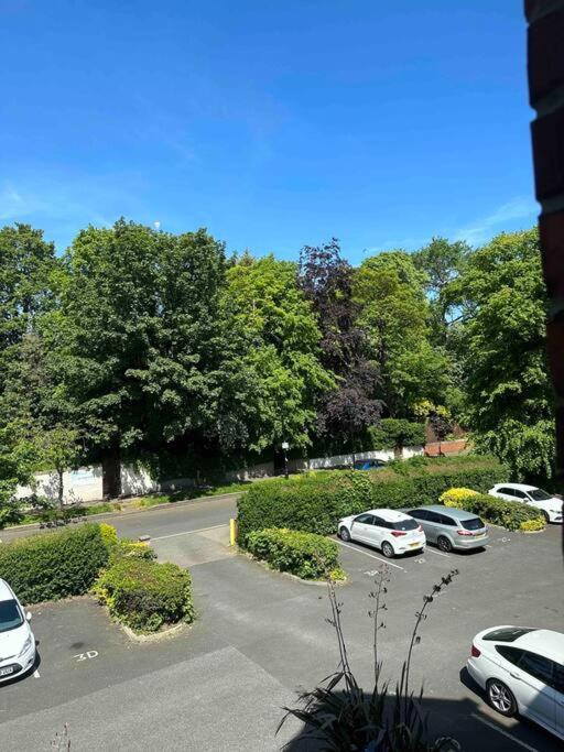 New Hmm Apartmentz - Free Parking - Beautiful Area サンダーランド エクステリア 写真